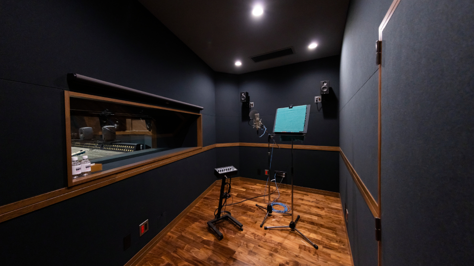 STUDIO 1