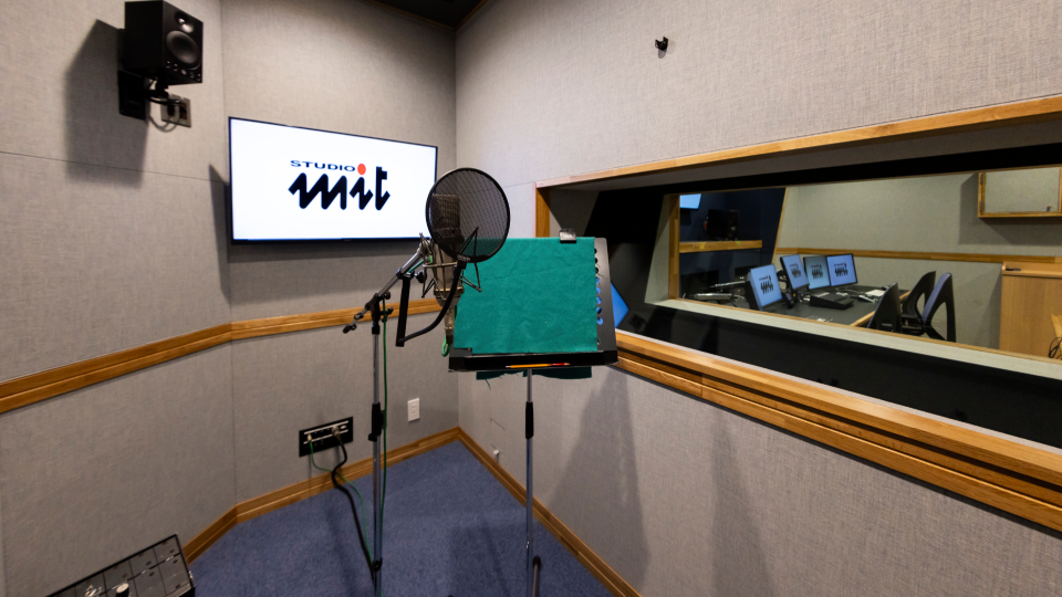 STUDIO 3