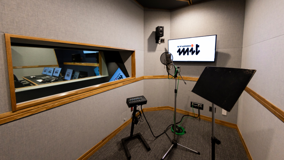 STUDIO A